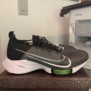 Mens Nike Air Zoom Tempo - Great condition!! Size 13